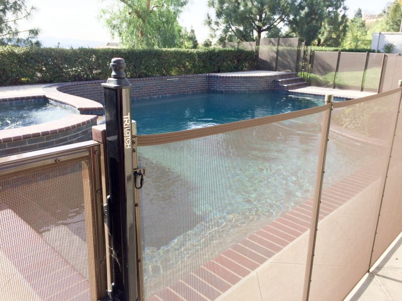 Mesh Pool Safety Fence at Pool Edge