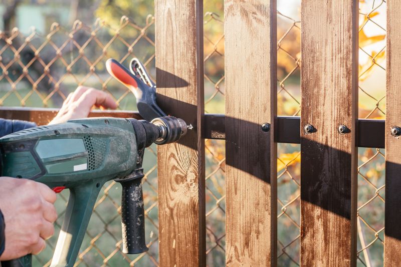 Wood Fence Craftsmen